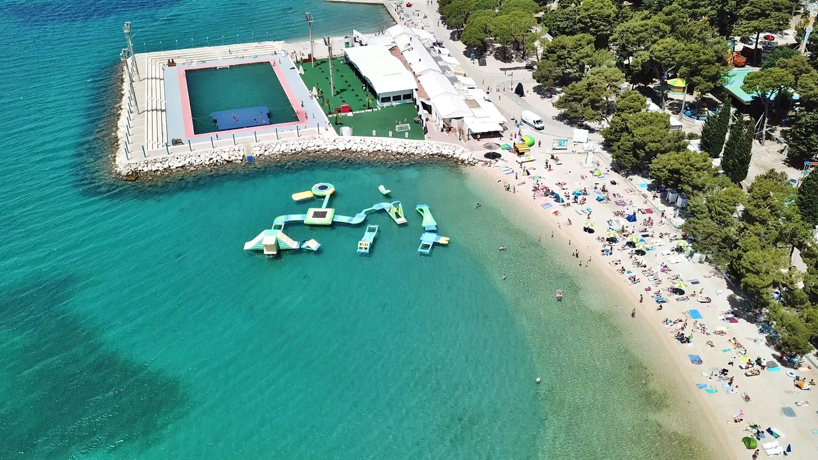 Obl&aacute;zkov&aacute; pl&aacute;ž Dražica.